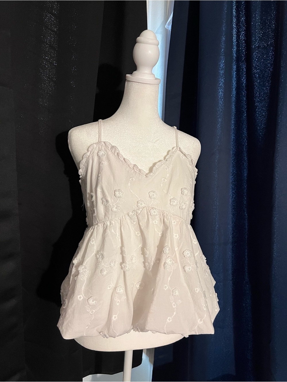 Rebellion Again White Floral Embroidered Babydoll Cami Tank Top Size Large